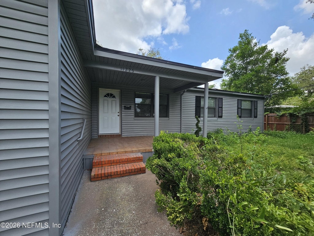 11226 Inez Drive - Photo 2