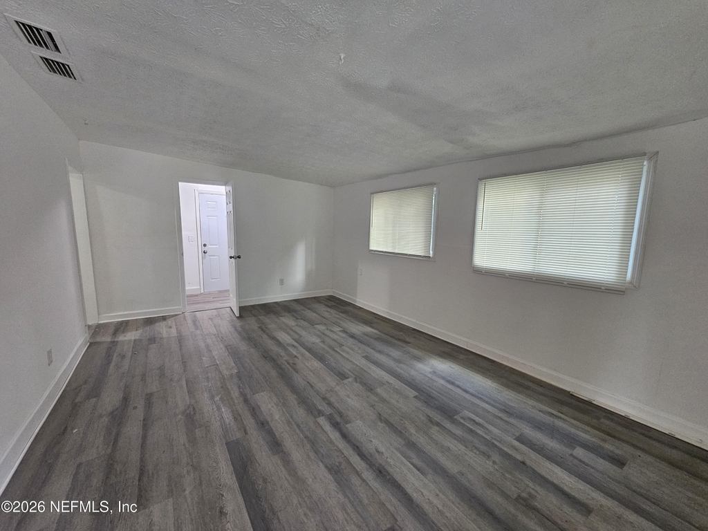 10228 Westmar Road - Photo 5