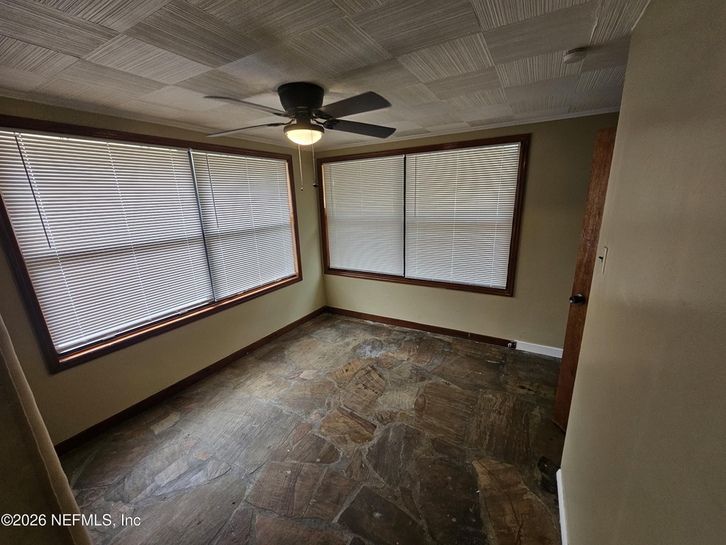 444 Alder Street - Photo 12