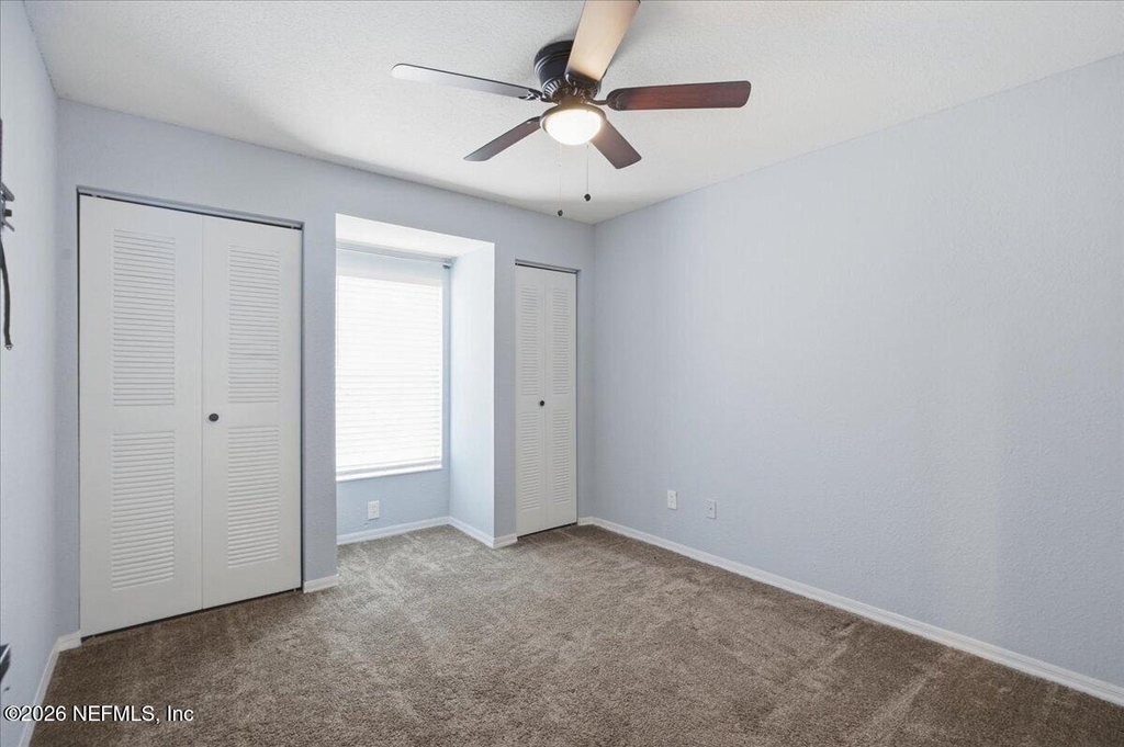 13700 Richmond Park Drive N - Photo 14