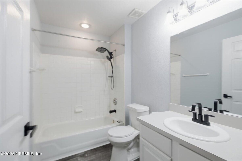 13700 Richmond Park Drive N - Photo 15