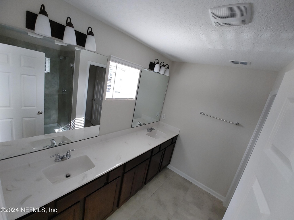 11253 Minnetta Court - Photo 22