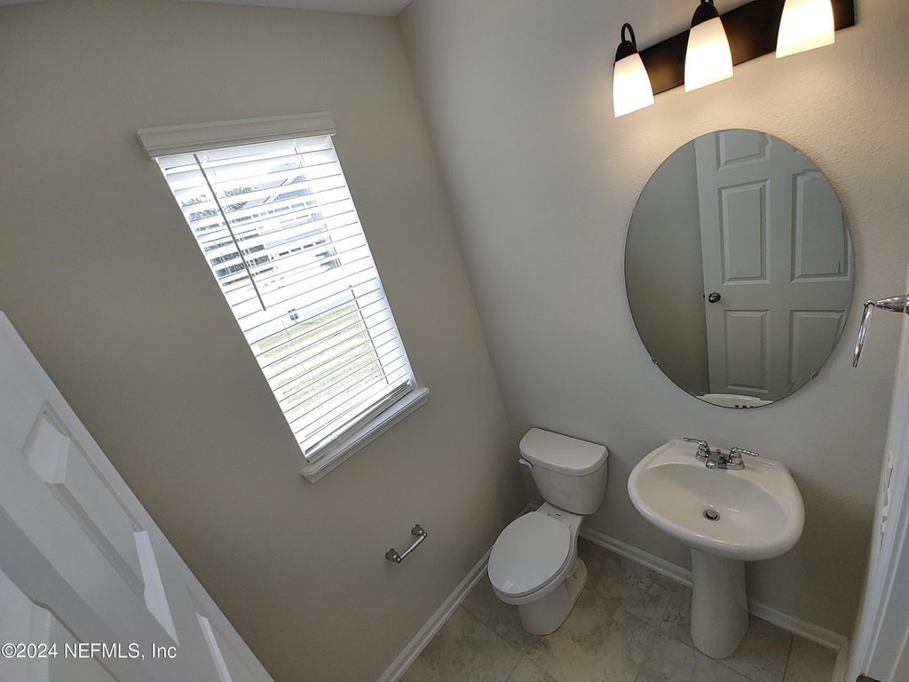 11253 Minnetta Court - Photo 8