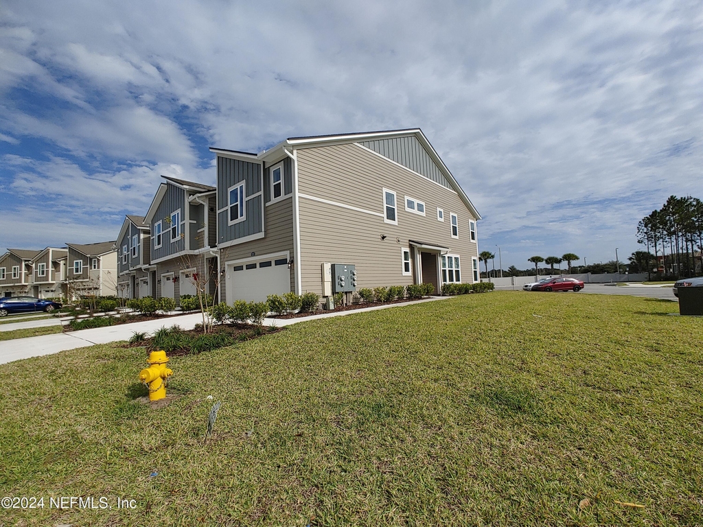 11253 Minnetta Court - Photo 0