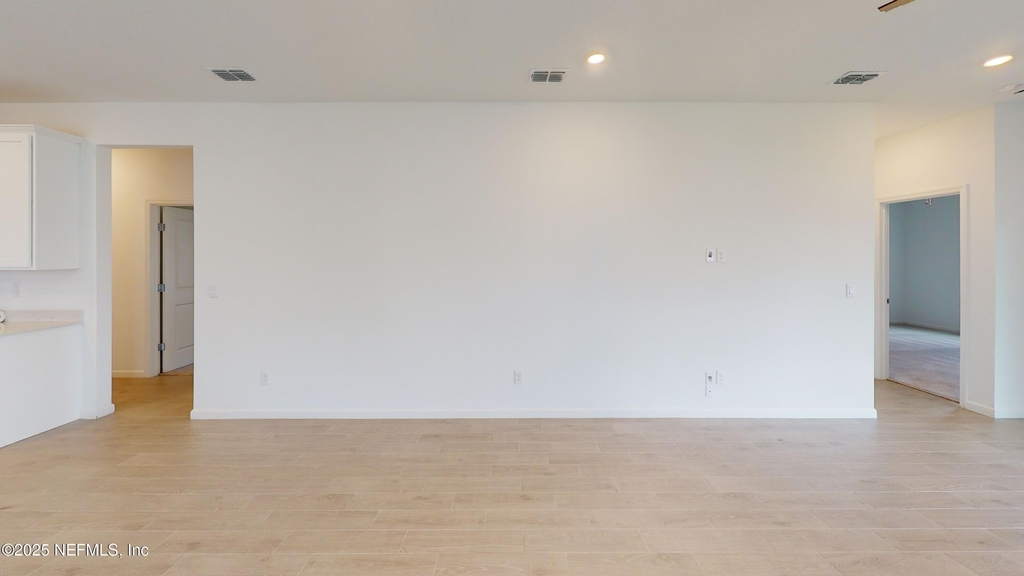 6896 Friendship Fountain Avenue - Photo 5