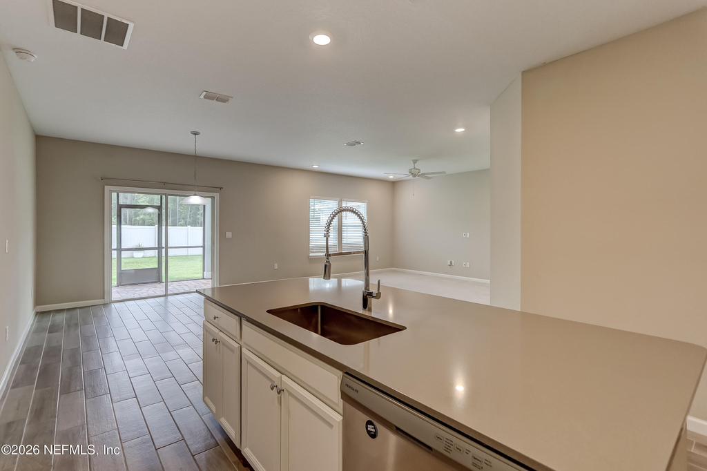 10386 Pavnes Creek Drive - Photo 11