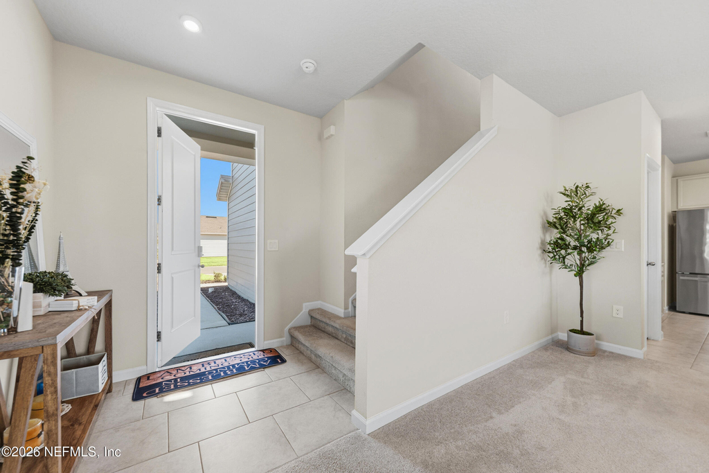1052 Victoria Hills Court - Photo 2