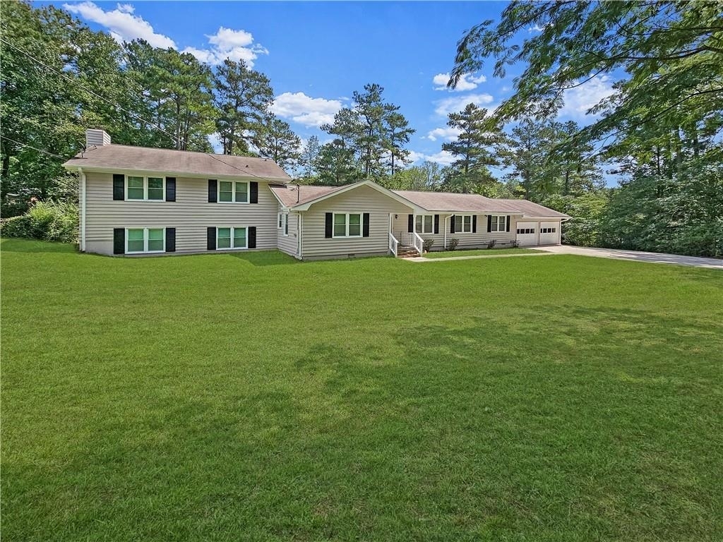 5949 James Road - Photo 2