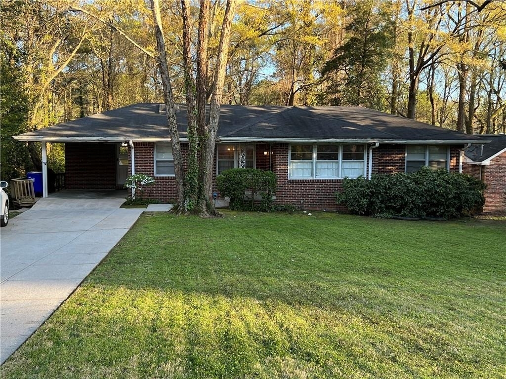 1203 Biltmore Drive Ne - Photo 0