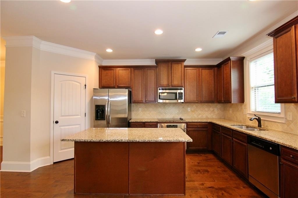 1660 Jardin Court - Photo 10