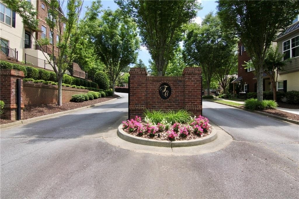 1660 Jardin Court - Photo 29