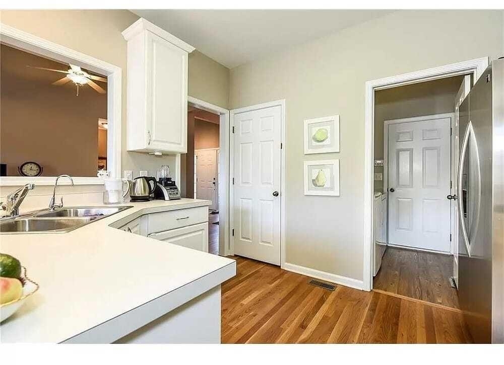 2479 Sandstone Place - Photo 4