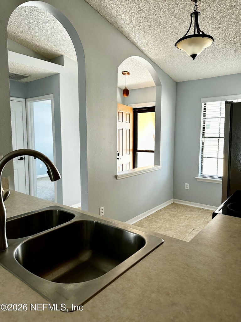 341 Redwood Lane - Photo 7