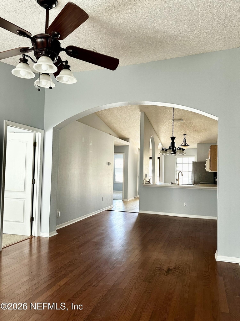 341 Redwood Lane - Photo 8