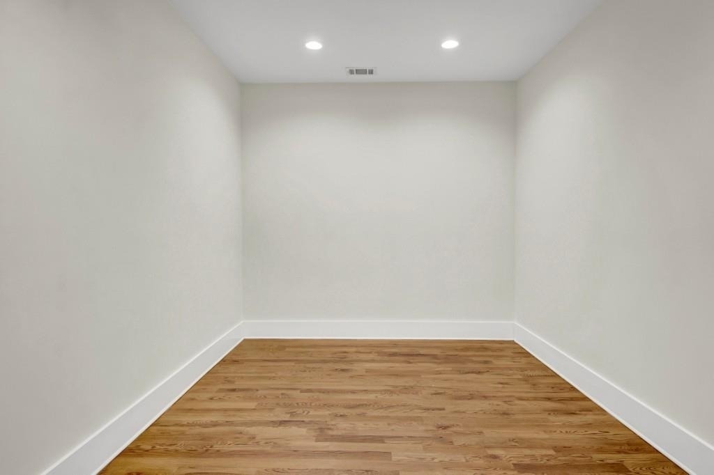 1442 Mercer Ave - Photo 22