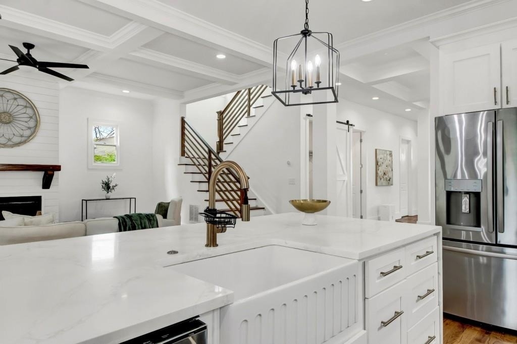 1442 Mercer Ave - Photo 8