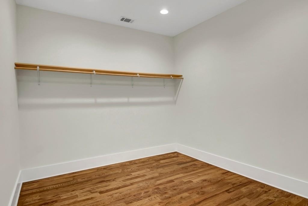 1442 Mercer Ave - Photo 21