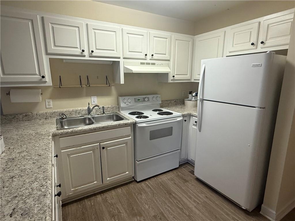 683 Grant Street - Photo 3