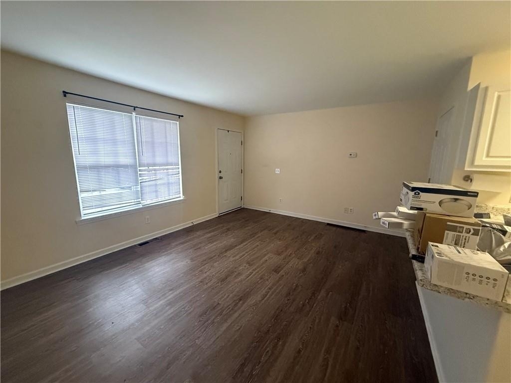 683 Grant Street - Photo 2