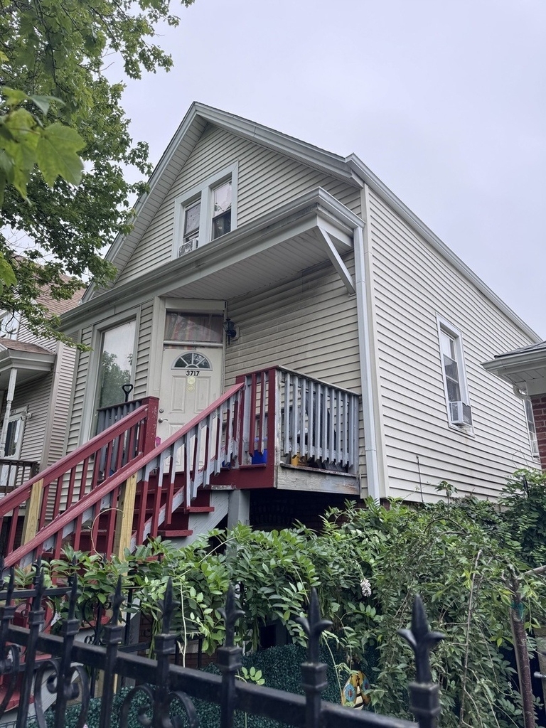 3717 W Dickens Avenue - Photo 1