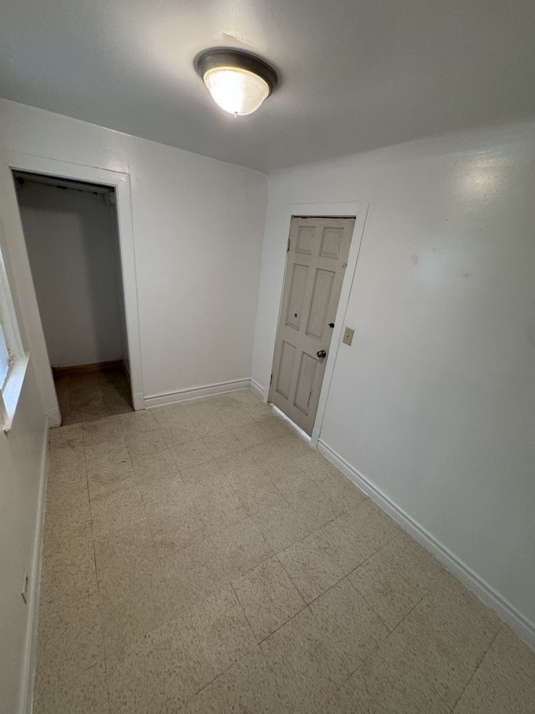 3717 W Dickens Avenue - Photo 12