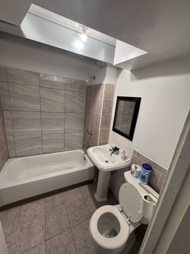 3717 W Dickens Avenue - Photo 9