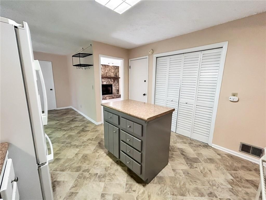 2491 Annandale Drive - Photo 8