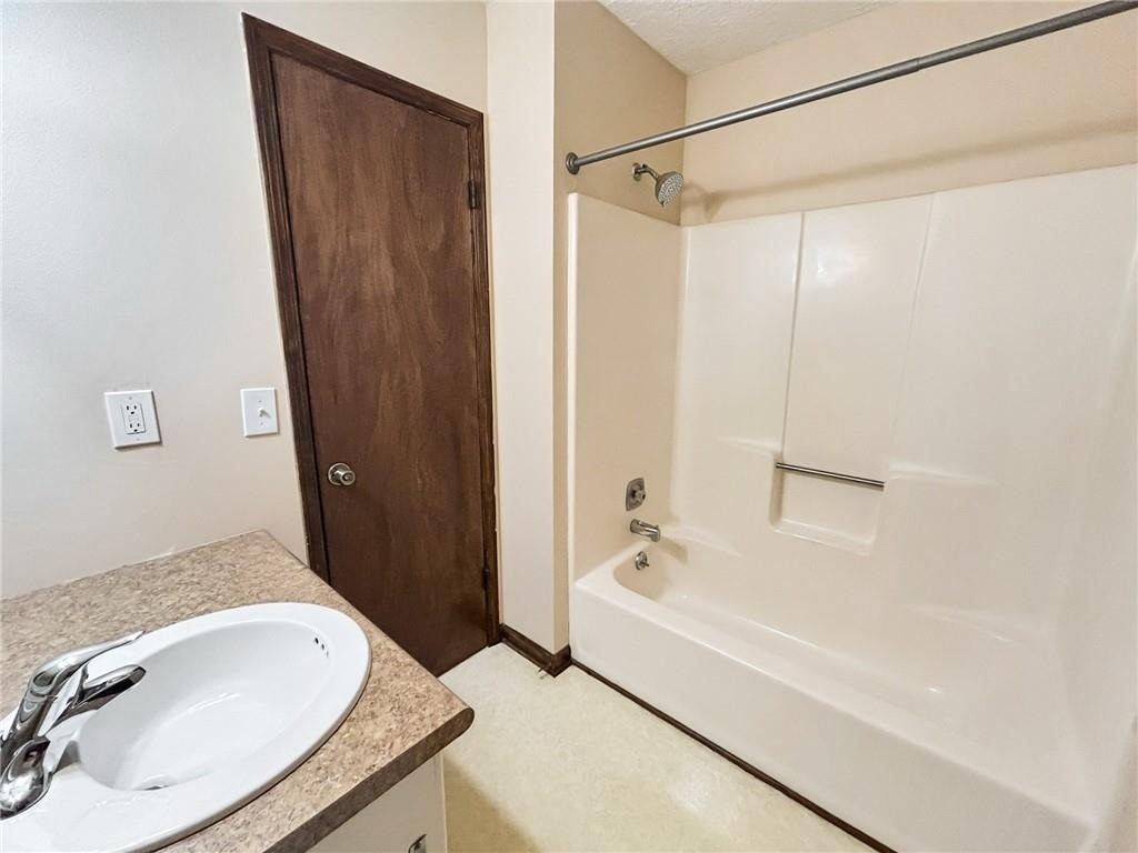 2491 Annandale Drive - Photo 29