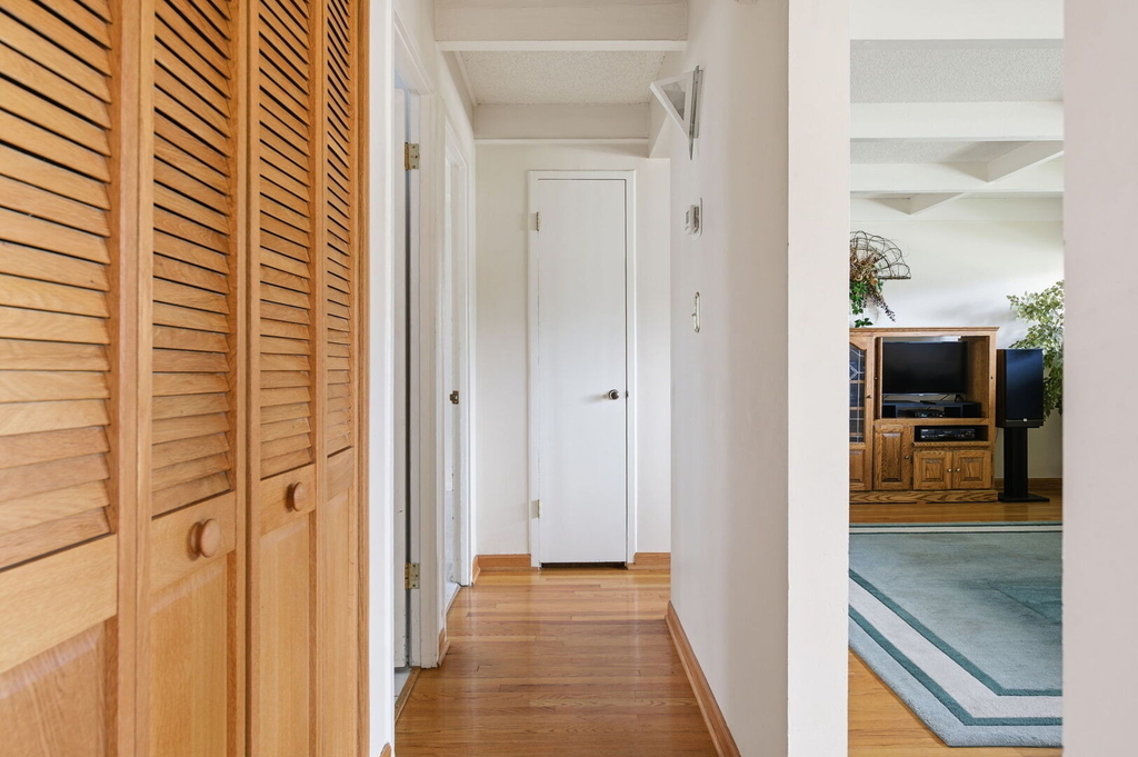 155 E Madison Street - Photo 12