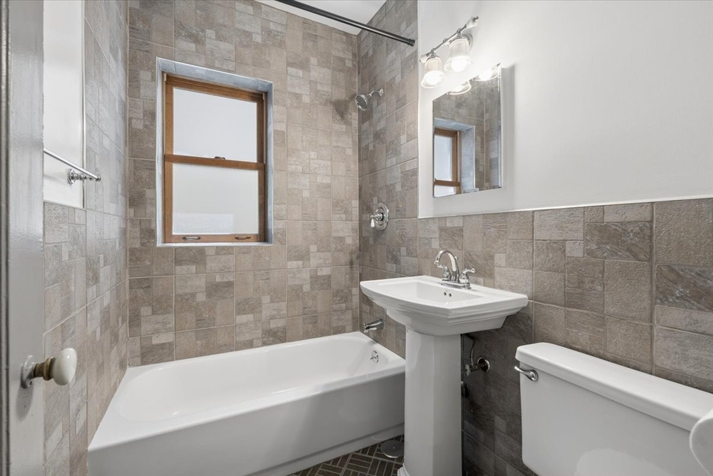 717 W Junior Terrace - Photo 14