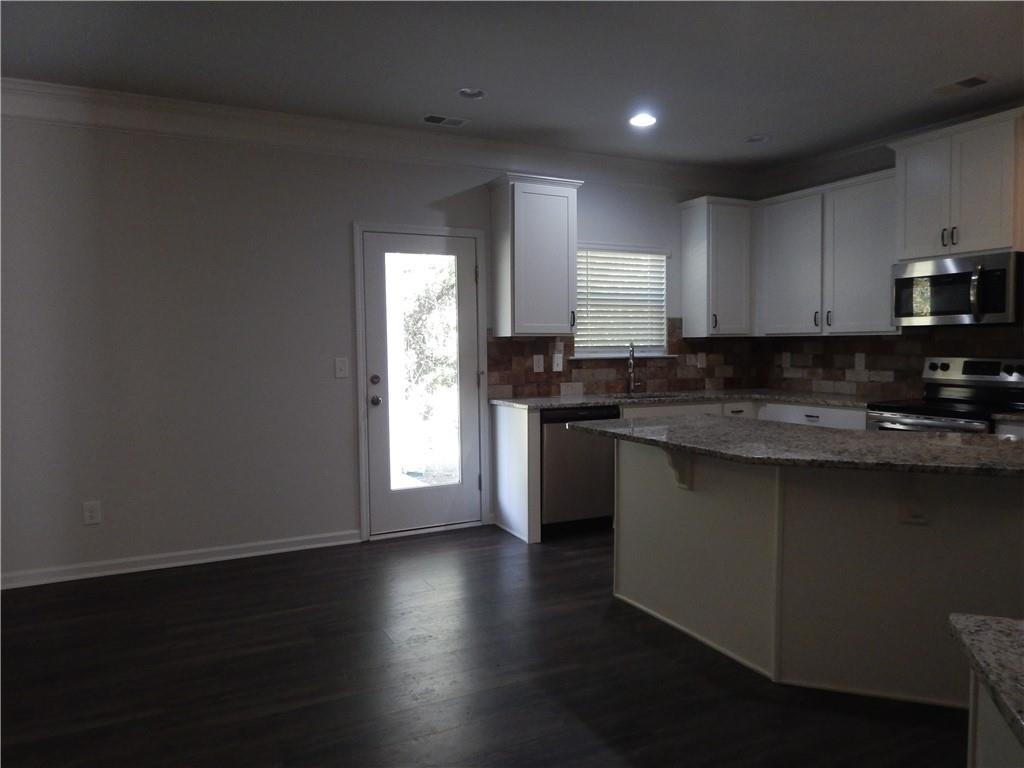 720 Country Ridge Drive - Photo 6