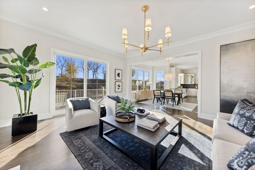 1121 Pin Oak Drive - Photo 9