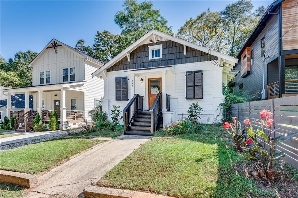 244 Laurel Avenue Sw - Photo 3