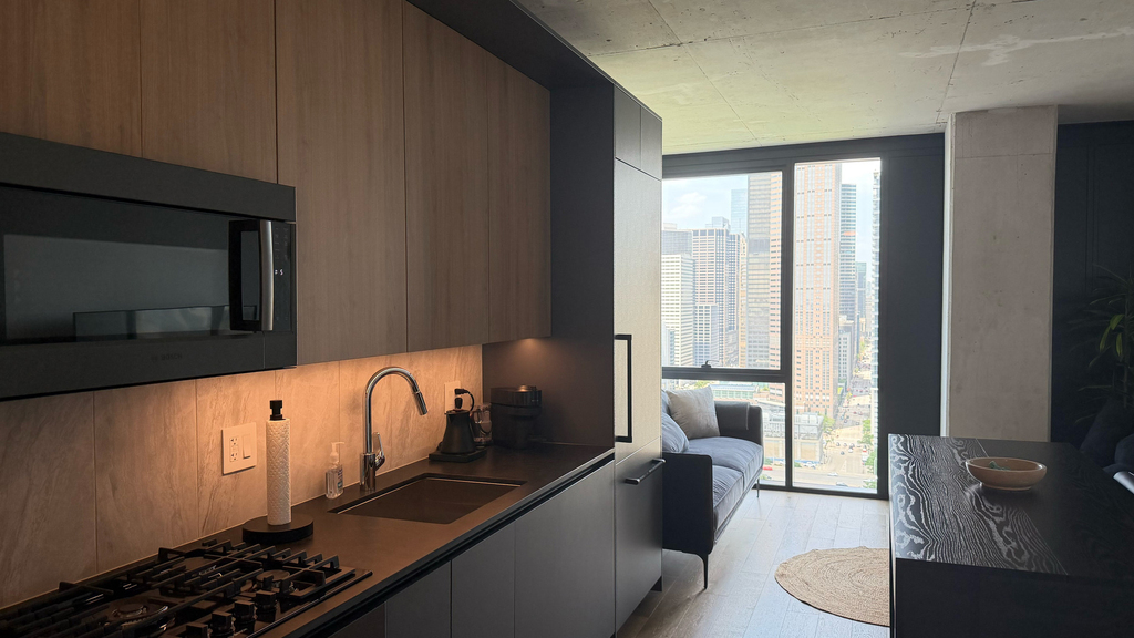 234 W Polk Street - Photo 2