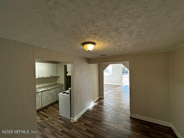 7527 Tampa Avenue - Photo 3
