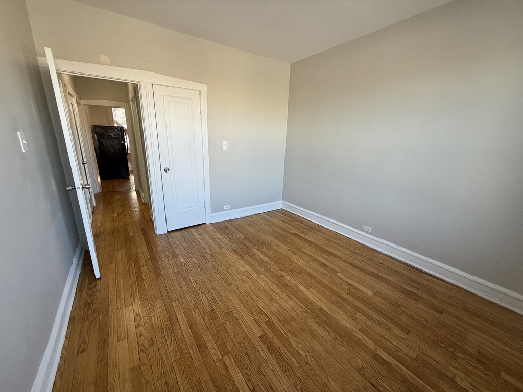 2208 S 57th Avenue - Photo 6
