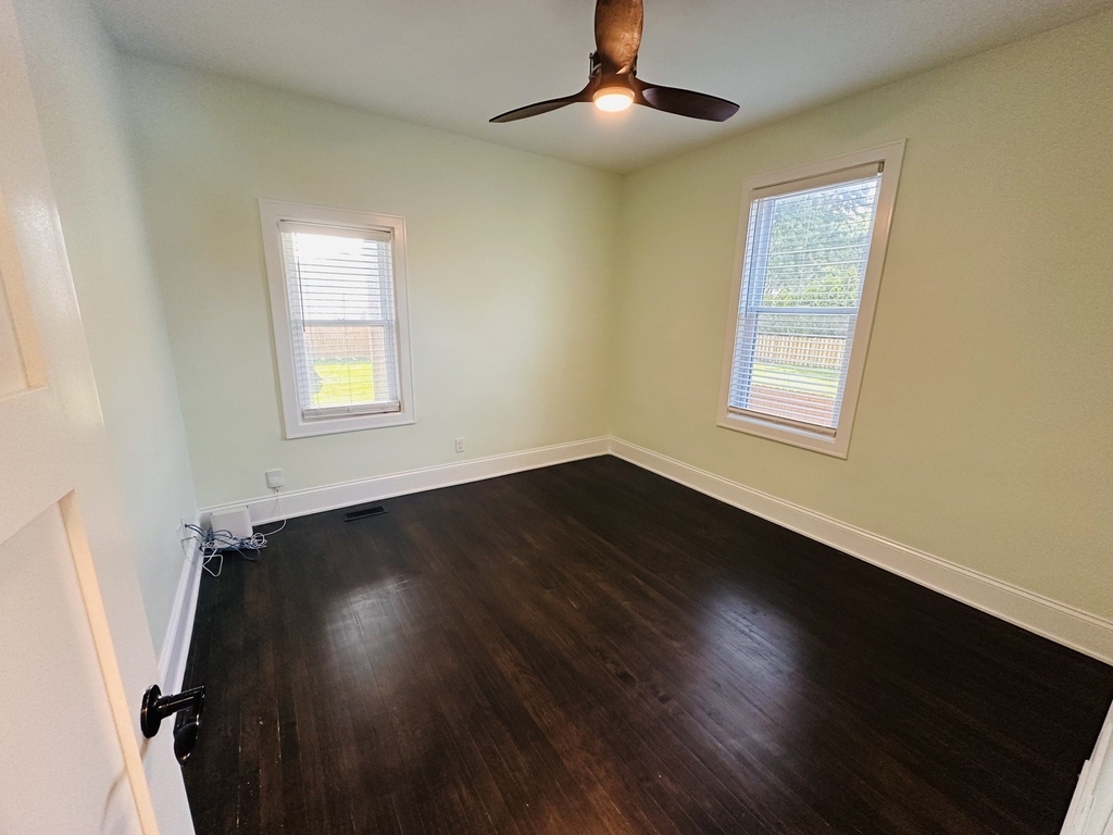 8133 Laramie Avenue - Photo 9