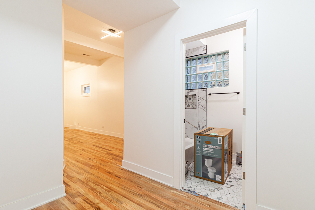 1742 N California Avenue - Photo 2
