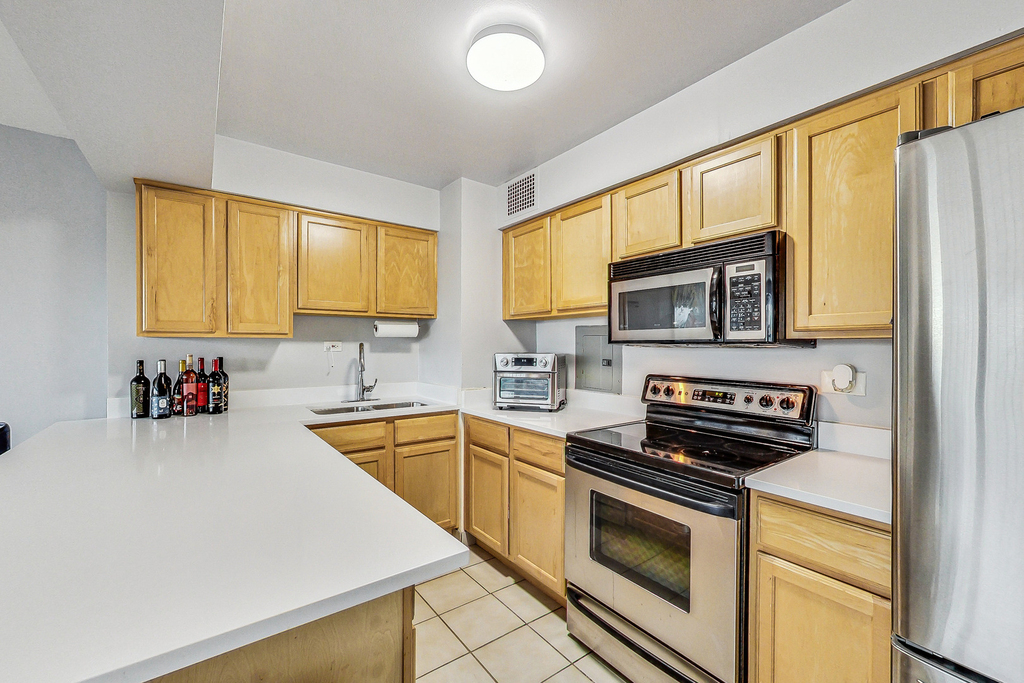 6030 N Sheridan Road - Photo 2