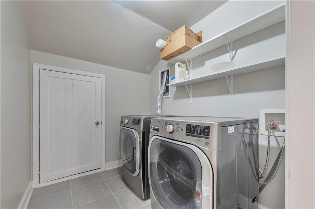 1745 Sylvan Road Sw - Photo 11