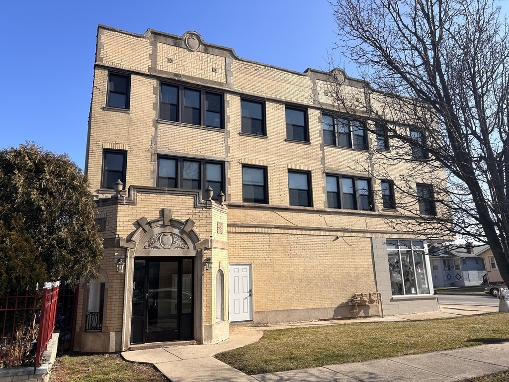 2801 N Keating Avenue - Photo 0