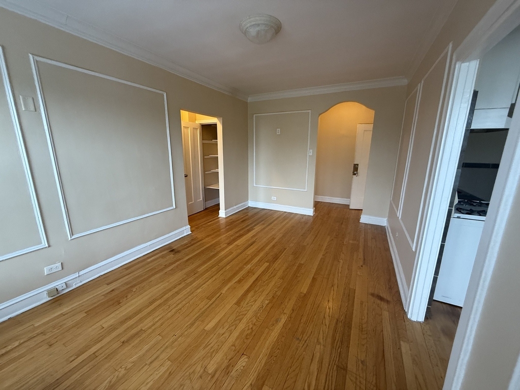 2801 N Keating Avenue - Photo 1