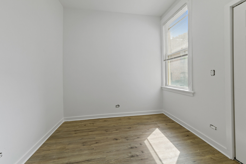 1349 W Taylor Street - Photo 12