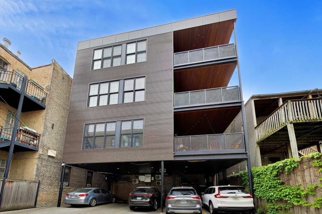1902 W Division Street - Photo 30