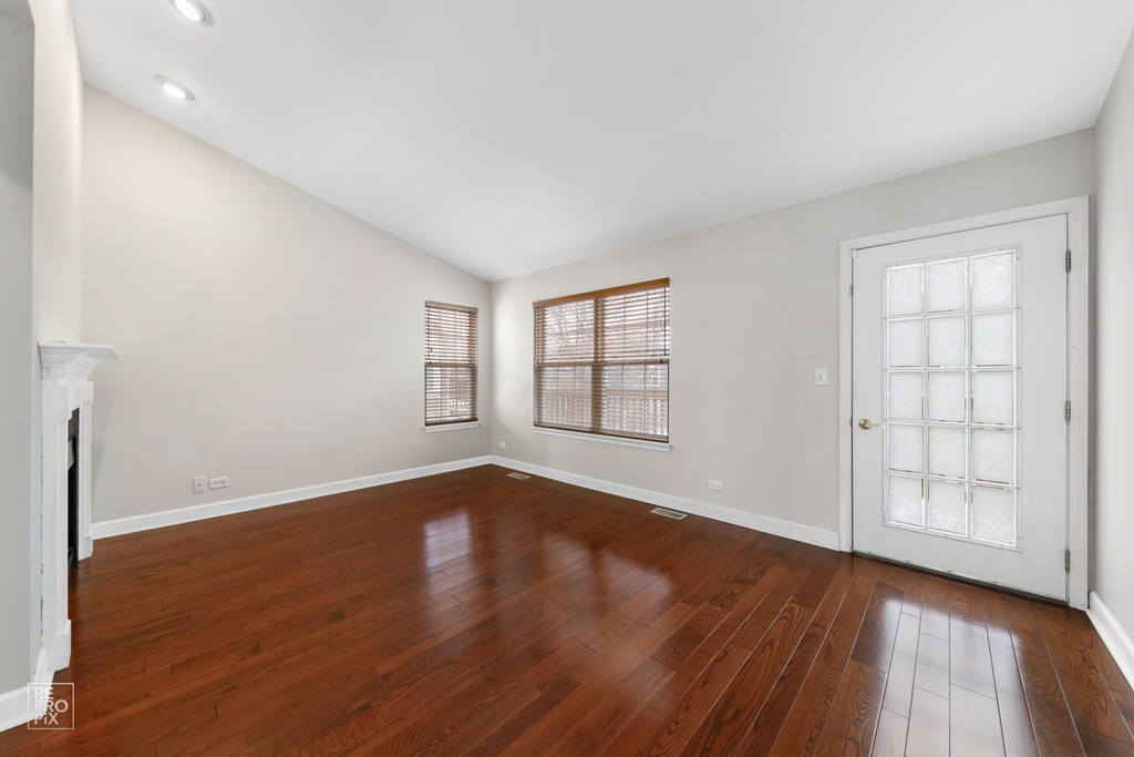 831 Genesee Drive - Photo 4