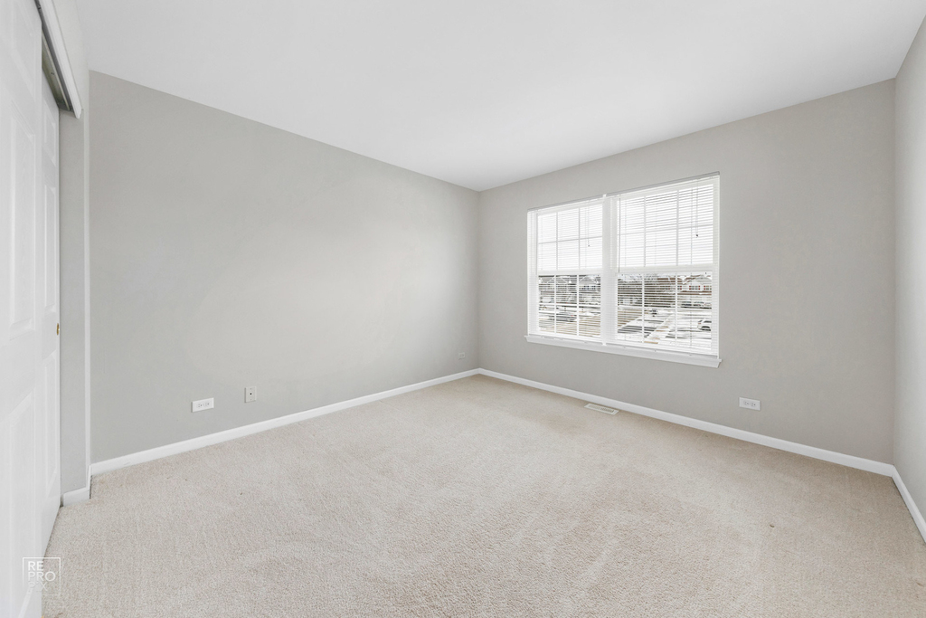 831 Genesee Drive - Photo 7