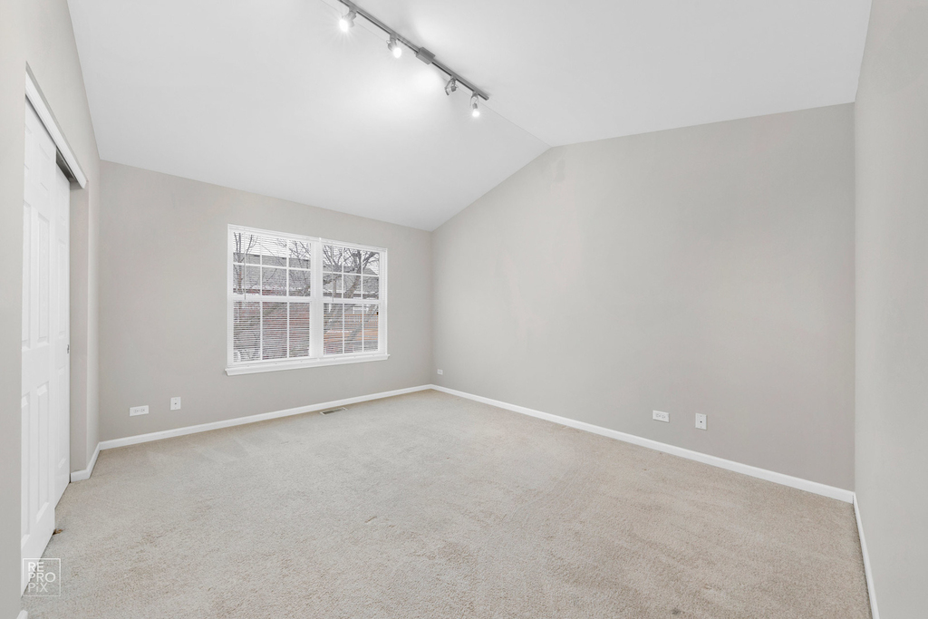 831 Genesee Drive - Photo 5