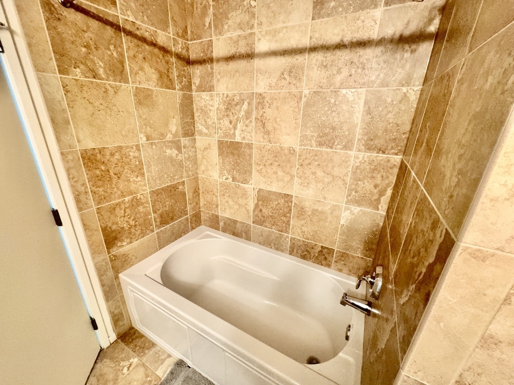 9725 Woods Drive - Photo 14