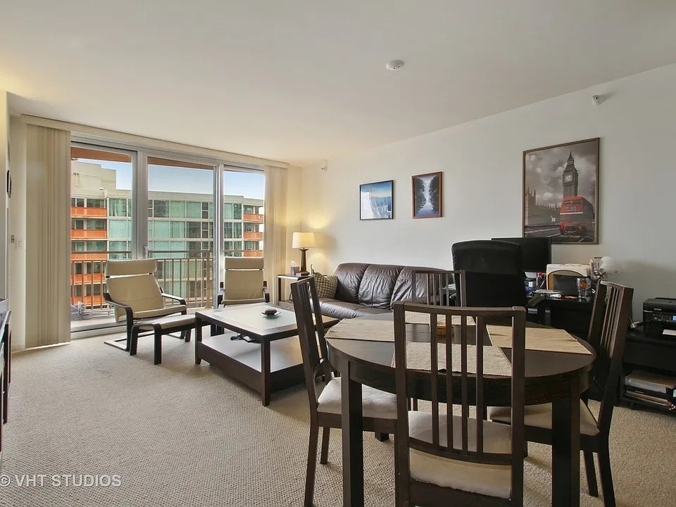 807 Davis Street - Photo 3