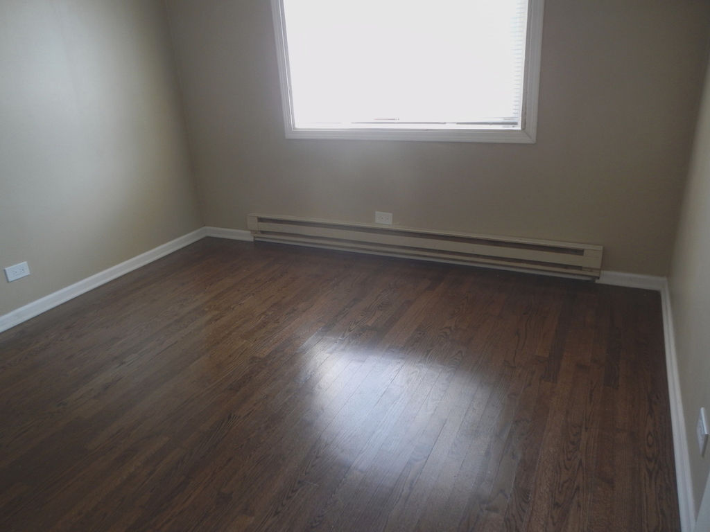 704 W 111th Street - Photo 17